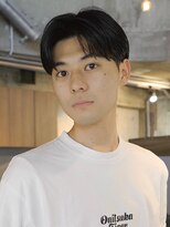 メンズ毛流れニュアンスセンターパートカットパーマ（表参道）