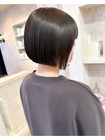 キャアリー(Caary) 福山caaryつやつやぷつっとミニボブストレート前下がりボブ