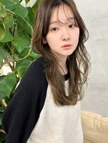 ソピ バイ インビテーション(sopi by invitation) 【NARUOKA】栄/名古屋/レイヤーロング/カーキベージュ/ぱっつん