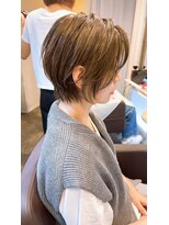 ボニークチュールドットエス(.S)&nbsp;ミニボブレイヤー 白髪ぼかしカラー/インナーカラー/ハイライト