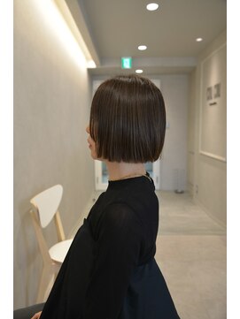ククー ヘアーアンドメイクアップ(COU COU) ぱつんと大人ボブ(フジモト)