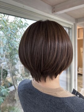 ニーノ(Nino) 柔らかショートボブ