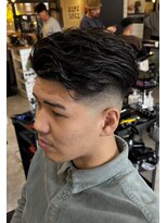 フランクスバーバーリザーブ 人形町店(FRANK’S BARBER RESERVE)&nbsp;直毛救済アイロンパーマフェードH