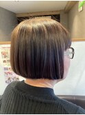 ショートボブ