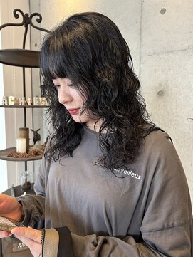 アチーブティルスマートサロン 豊川末広通店(achieve till Smart Salon) 黒髪ニュアンスパーマゆるふわレイヤーカットロングヘア