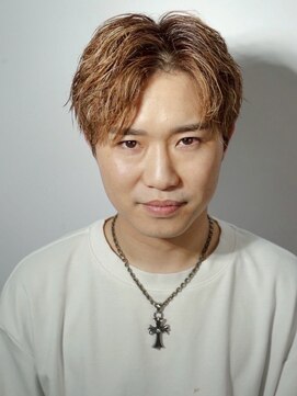 プレミアムバーバー 表参道店(PREMIUM BARBER produce by HIRO GINZA) ツイスパセンターパート