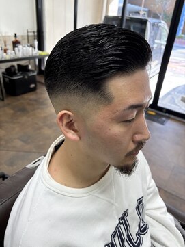 ホーミーズ カットクラブ(HOMIES CUTCLUB) ミドルスキンフェード