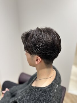 ルイマダーナ 栄店(LOUIMADNA) 毛流れパーマを華やかに。フェザーパーマ【二村】