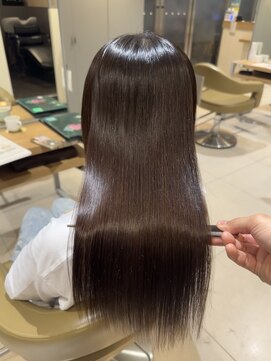 アース 高円寺店(HAIR & MAKE EARTH) 美髪ストレート《@earth_aoyagi0415》