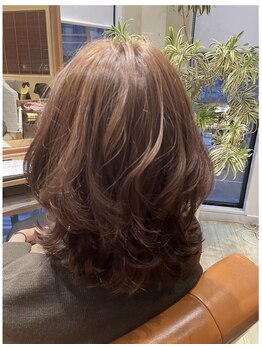 ココロ(Cocoro)の写真/年齢と共に変わる大人女性の髪の悩みに寄り添うサロン☆髪のお悩みを解決するための上質ケア充実！