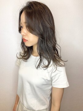 アンソメット 上津店(UN SOMMET) アッシュベージュ×ハイライト(UNSOMMET KAZUMI)