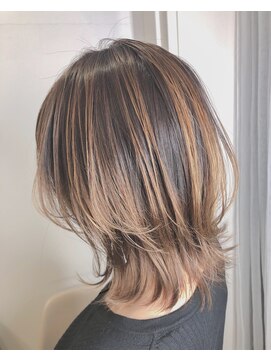 ケーオーエスビューティー(K O S beauty) くびレイヤー×バレイヤージュ