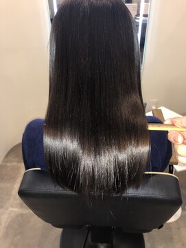 アールサロン アオヤマ(Rr SALON AOYAMA) プラチナミネコラストレート
