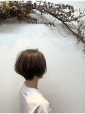 ショートボブ