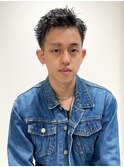 癖毛活かしランダムムーブワイルドスクエアアップバングショート