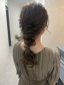 ニィ(2iee.) 1番人気◇編みおろし