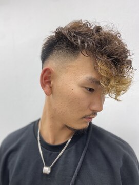 ヒロギンザ 大阪本店(HIRO GINZA) スペインカール×スキンフェード