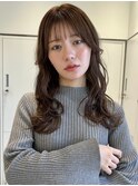 韓国式レイヤーカット×ウェーブ×ベージュカラー