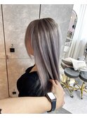 学生ロングハイトーンハイケアブリーチシルバーアッシュ