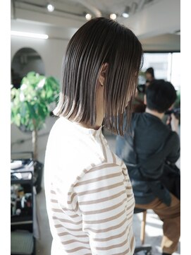 フェイヴィーズ(FavyS) ホワイトベージュルーツカラー