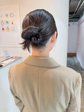 エコーズ(echo's) カチモリシニヨンアレンジ