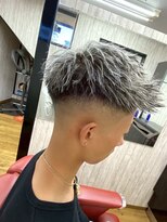 バーバー タカバタ 福井(Barber TAKABATA)&nbsp;ダブルカラー/ホワイトメッシュ/ブリーチ/フェード/バーバー