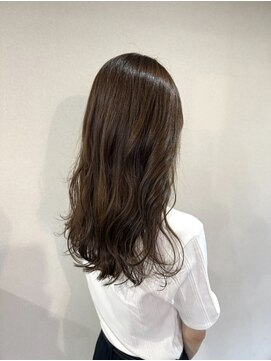 ヘアーアートミュージアム(Hair Art Museum) マットグレージュ/コテ巻き