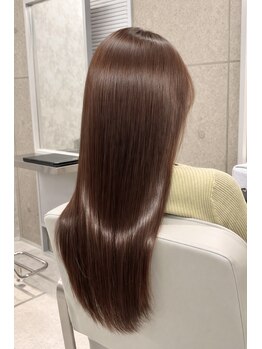 ソヨン 横浜店(SOYON)の写真/《髪質改善×美髪》再現性の高い憧れのサラツヤをプラスして思わず触りたくなるストレートhairに★［横浜］