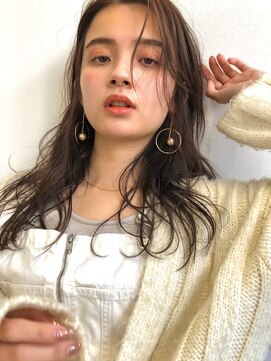 ヘアーデザイン ディードット ウル(D. ulu) ロングレイヤー