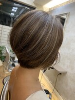 ヘアアンドメイク アリス(hair&make ALICE produce by COLT) ショート ハイライト ダブルカラー グレージュ