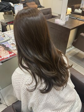 フォルテ 草薙店 赤みレスで垢抜けオリーブベージュ