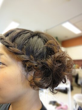 モダンタイムス 西谷店 粋なねーさんの阿波踊りスタイル