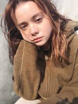 ルーム(Loom.)&nbsp;〈スタイリング簡単〉オレンジベージュ×ルーズウェーブロング