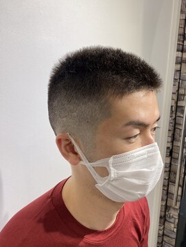 ドルクス 日本橋(Dorcus) 東京バーバー日本橋フェードボウズ