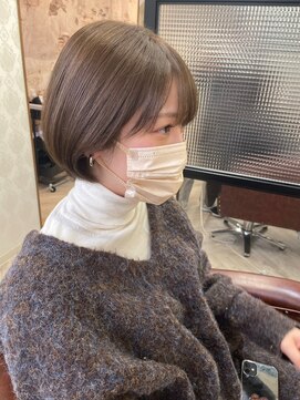 リテ(.rite) ショートボブ＋ブリーチなしベージュ