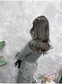 くすみベージュ