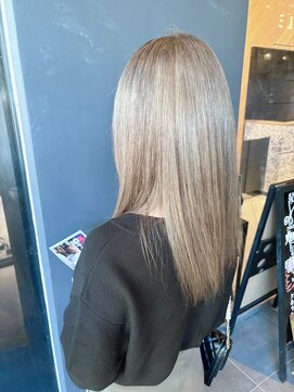 カルムボア(CALME BOITE) どこまでも透明感