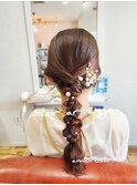 タイトな編みおろしヘアアレンジ