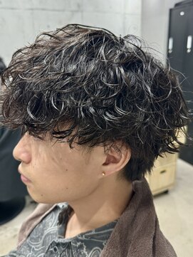 フイ 新宿3丁目(Hui) ハイトーンカラー/マッシュパーマ/アースカラー/men's/