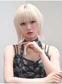 ハイトーンベージュ/外はねボブ