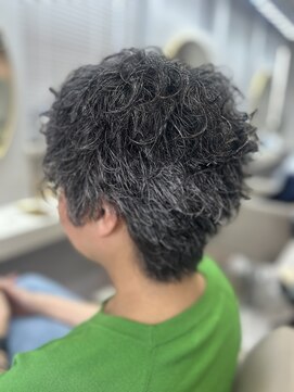 アオ 花咲町(a-o) パーマ活かしたサッパリショート♪