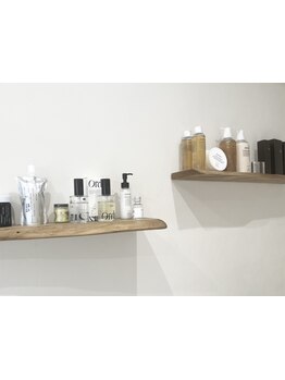 自然な艶感を叶えるトリートメントが人気☆一人一人の髪質に合わせてご提案！ツヤ・潤いが長く続く♪