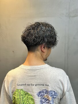 バジオットエイチ(BUZZIoT h) 男の無造作ヘア!刈り上げ×強めツイストスパイラルパーマ