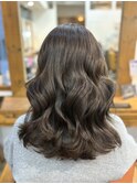 《鈴木茉里亜》20代30代グレージュ