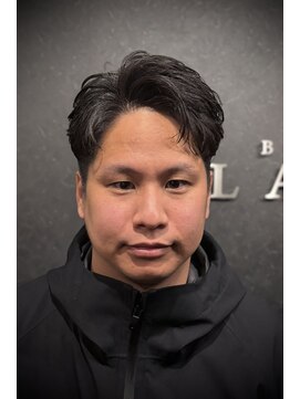 バーバークラシックス(BARBER CLASSICS) アイロンパーマで作るフェザーパーマ