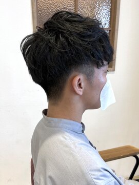 クアトログランシュ ひたちなか店(QUATRO×GranCieux) メンズ束感刈り上げショート