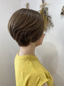 エンリー(ENlee) 【川瀬莉穂】首元すっきりショートヘア