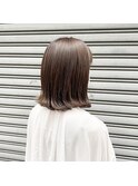 くすみオリーブベージュ×ボブ