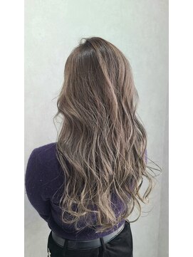 アクネ 東三国店(ACNE) ☆