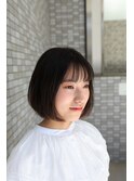 シンプルなミニボブ